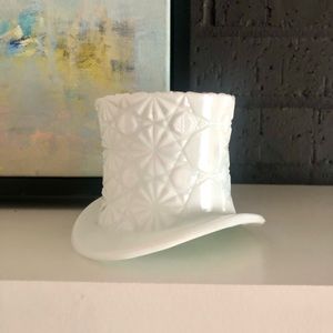 Vintage Fenton Daisy and Button Milk Glass Top Hat